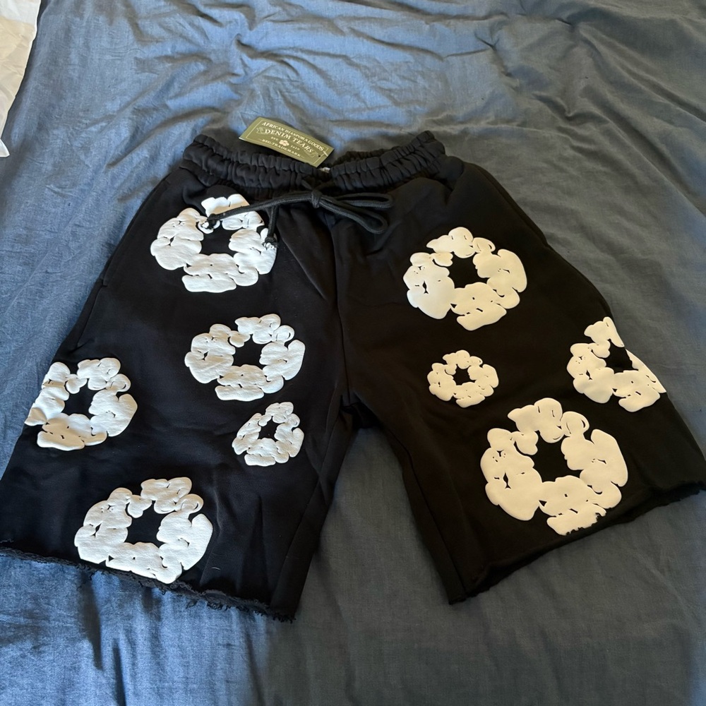 Stylish Black and White Athletic Men's Shorts